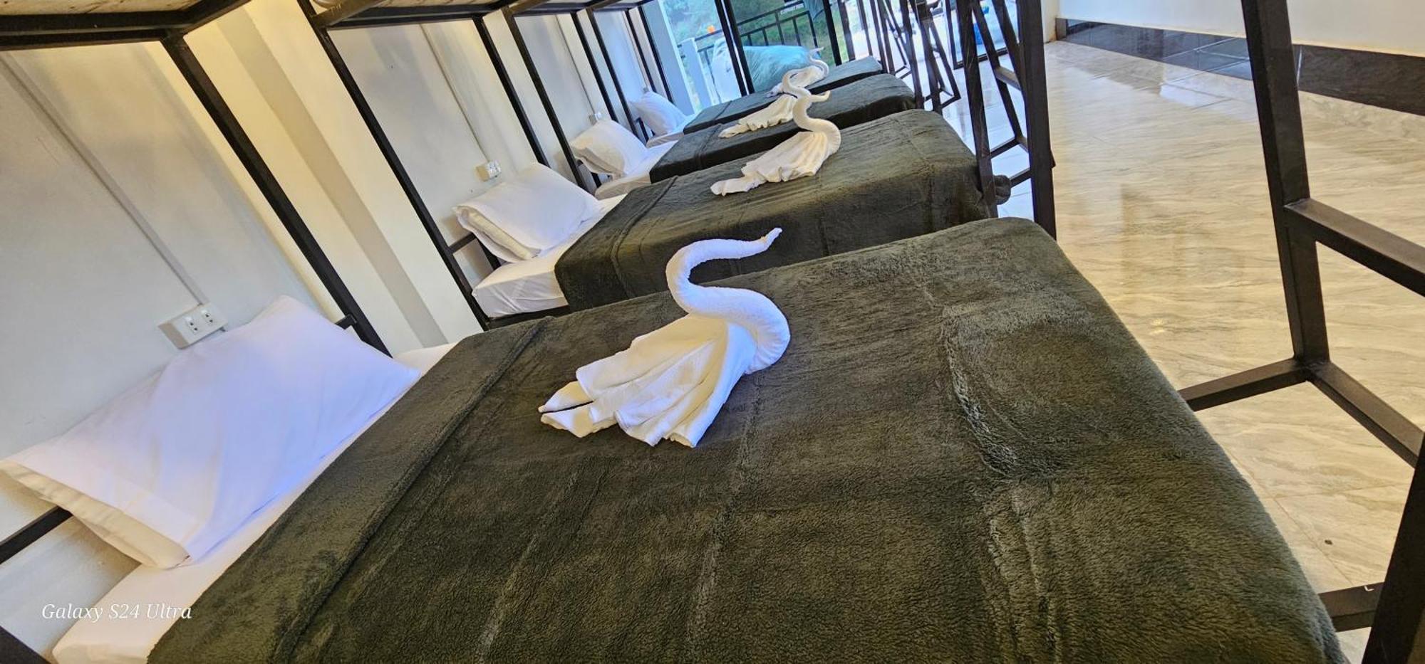 Inn Riverside Hostel Pb Muang Pakbèng Eksteriør bilde