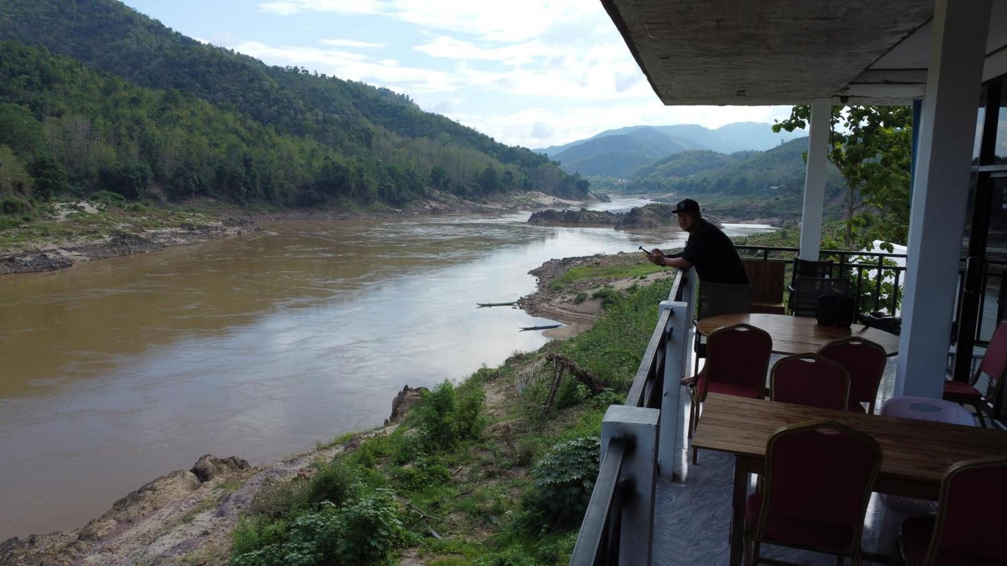 Inn Riverside Hostel Pb Muang Pakbèng Eksteriør bilde